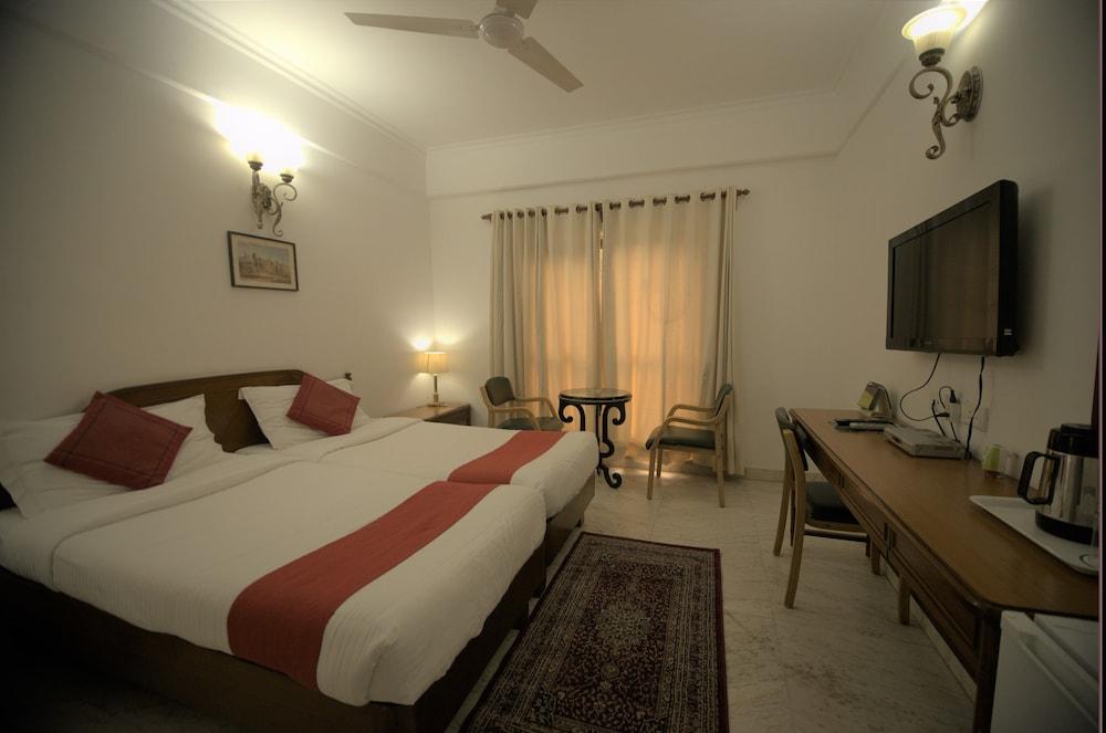 ניו דלהי Hotel Palm Greens מראה חיצוני תמונה