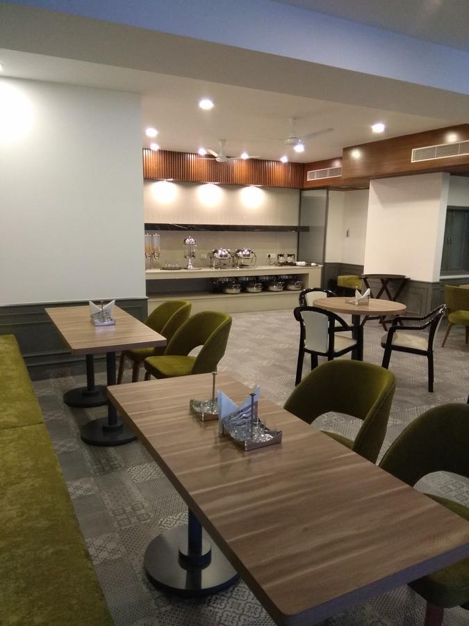 ניו דלהי Hotel Palm Greens מראה חיצוני תמונה