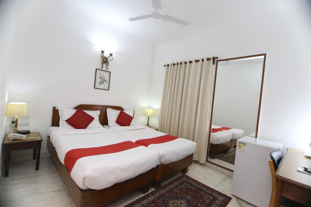ניו דלהי Hotel Palm Greens מראה חיצוני תמונה